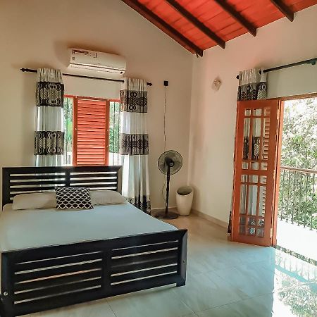 Hotel White House Ratnapura Kültér fotó