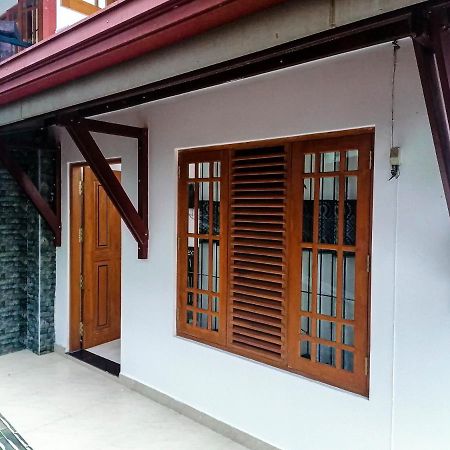 Hotel White House Ratnapura Kültér fotó