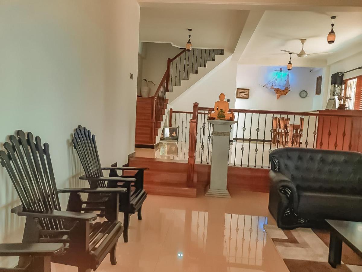 Hotel White House Ratnapura Kültér fotó