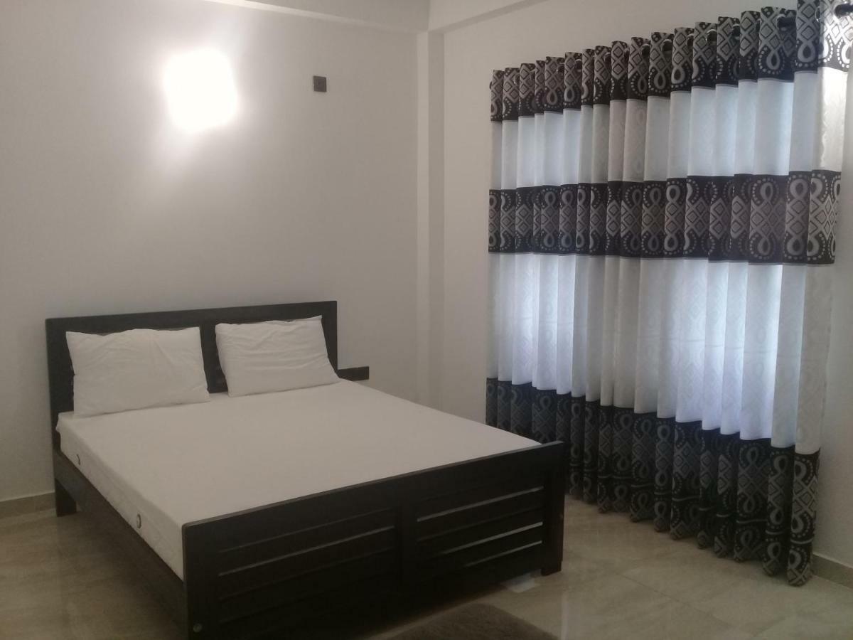 Hotel White House Ratnapura Kültér fotó